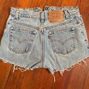 550 Levi cutoffs